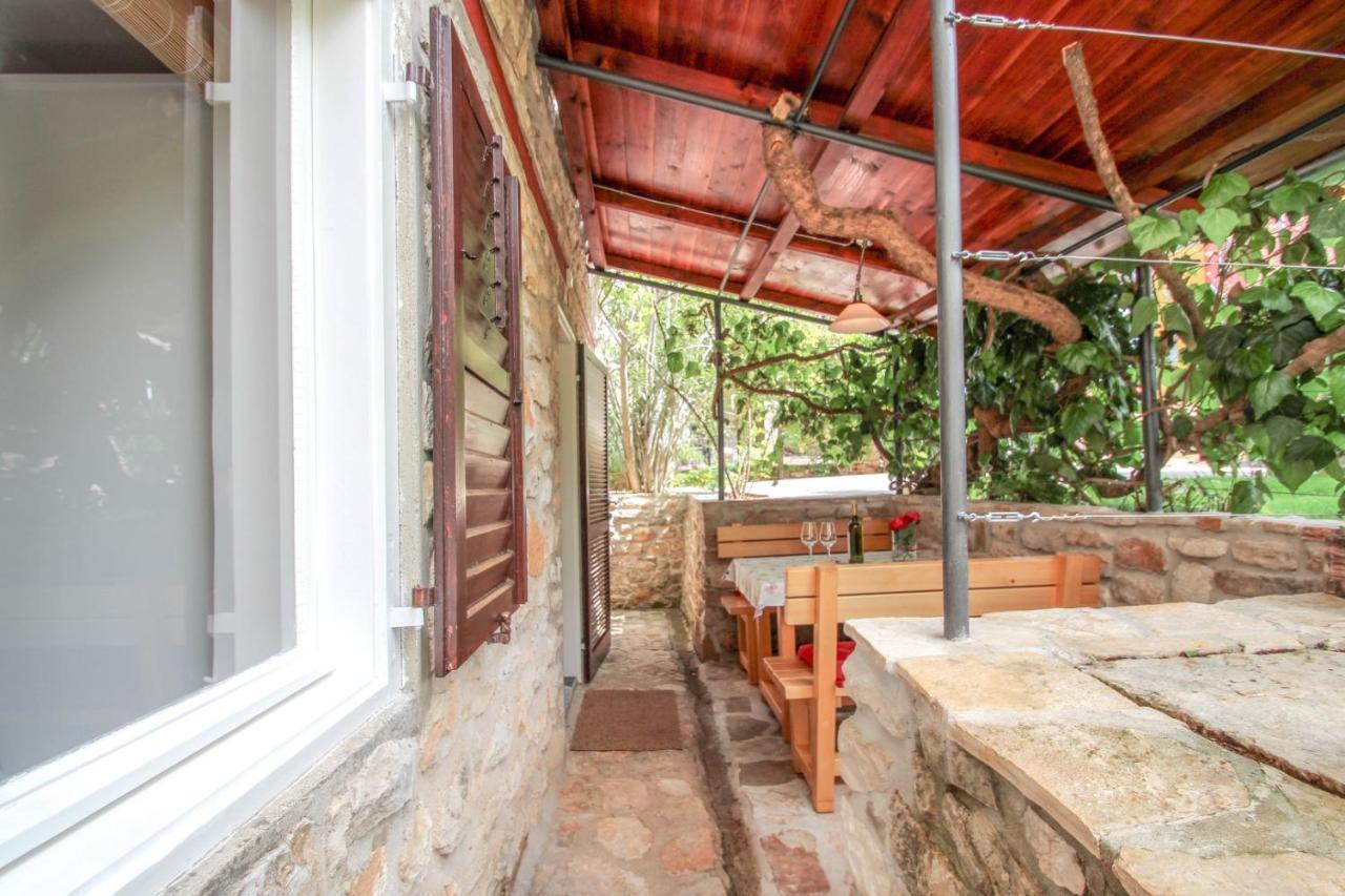 Carla Guest House Novigrad  Exterior photo