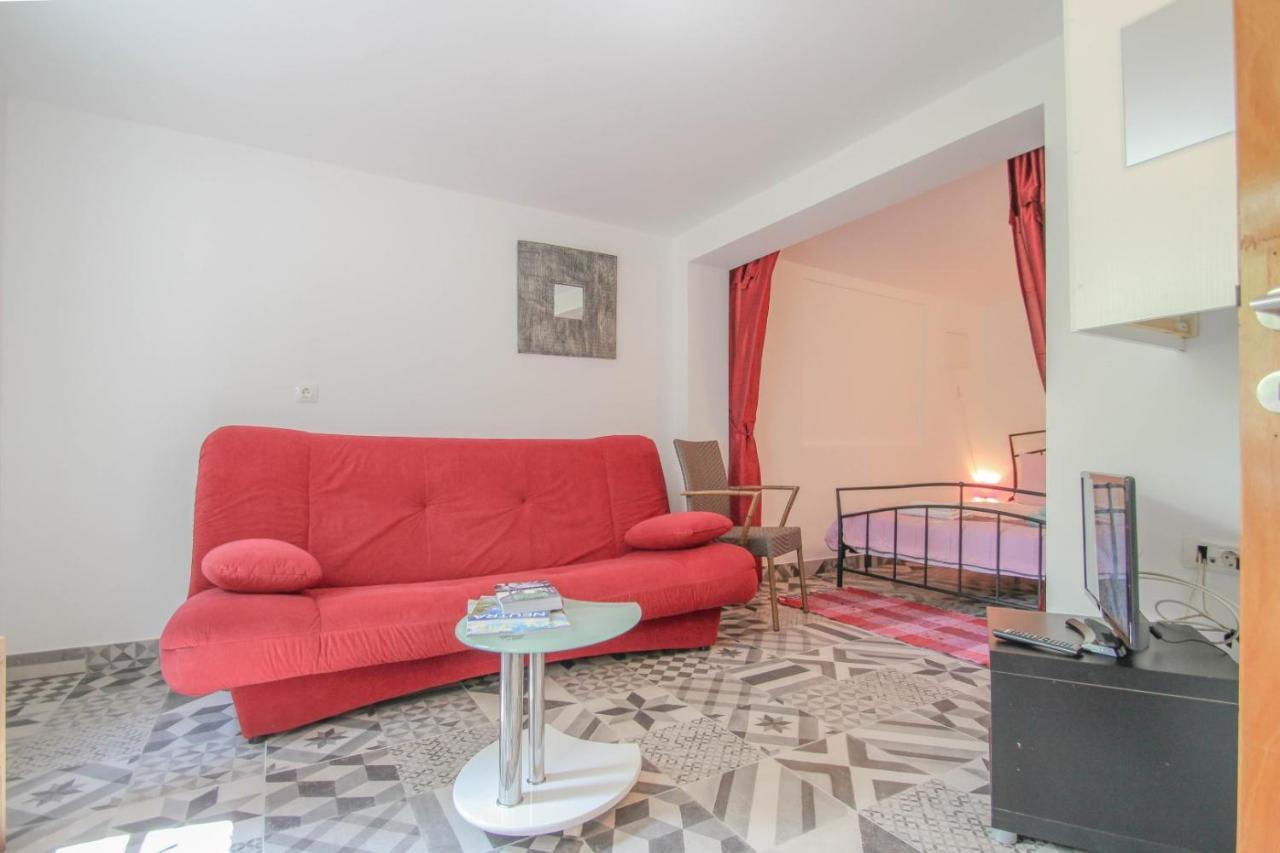Carla Guest House Novigrad  Exterior photo